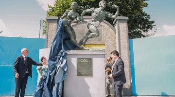 unveiling artwork